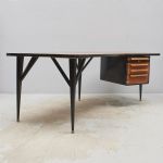 1443 2001 WRITING DESK